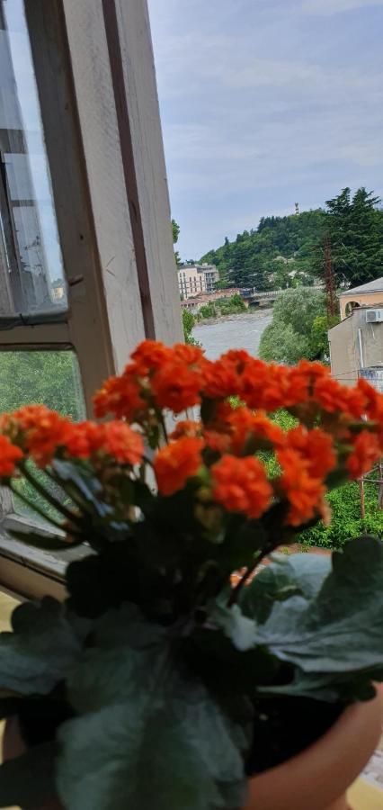 Bookinist Apartment Кутаїсі Екстер'єр фото