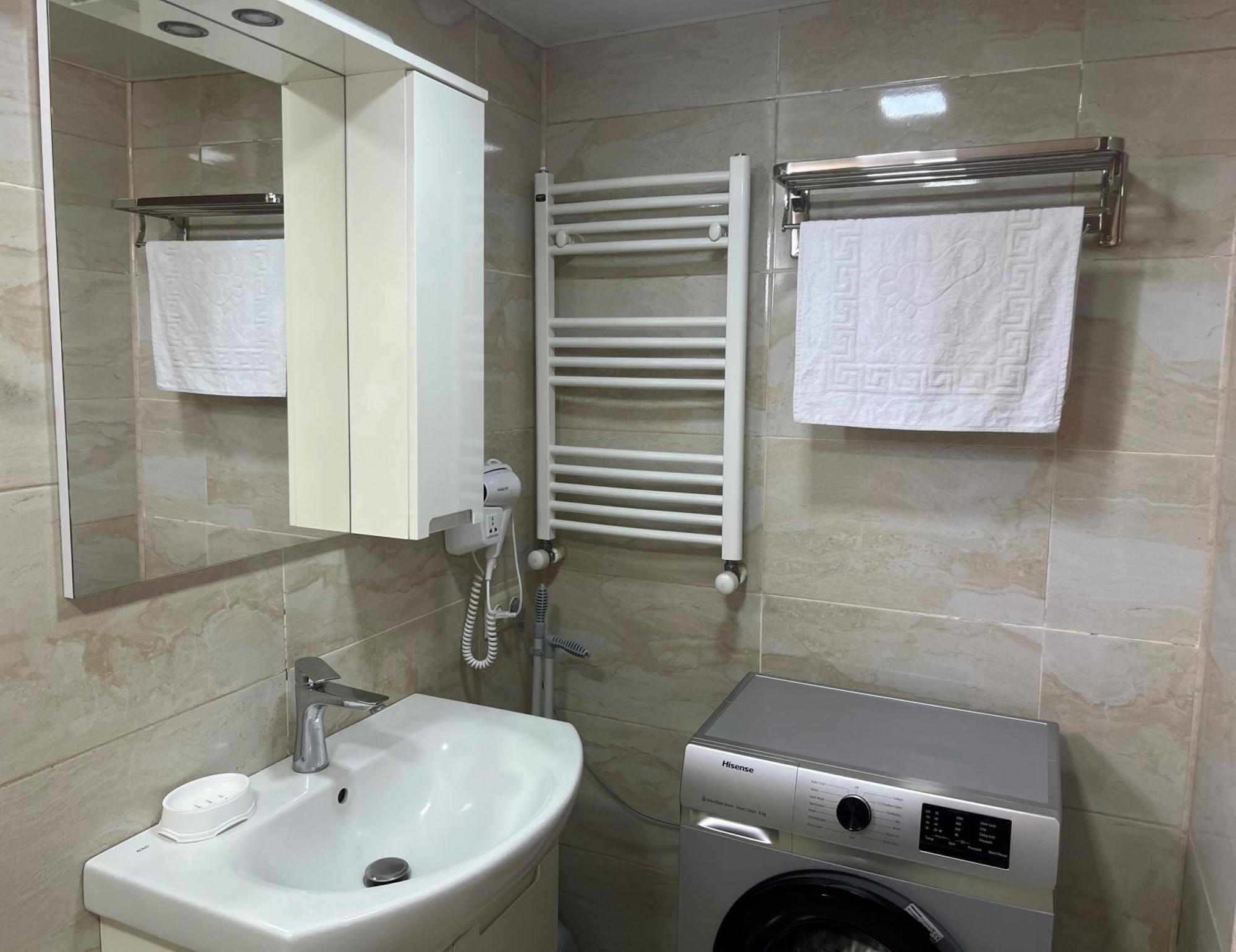 Bookinist Apartment Кутаїсі Екстер'єр фото